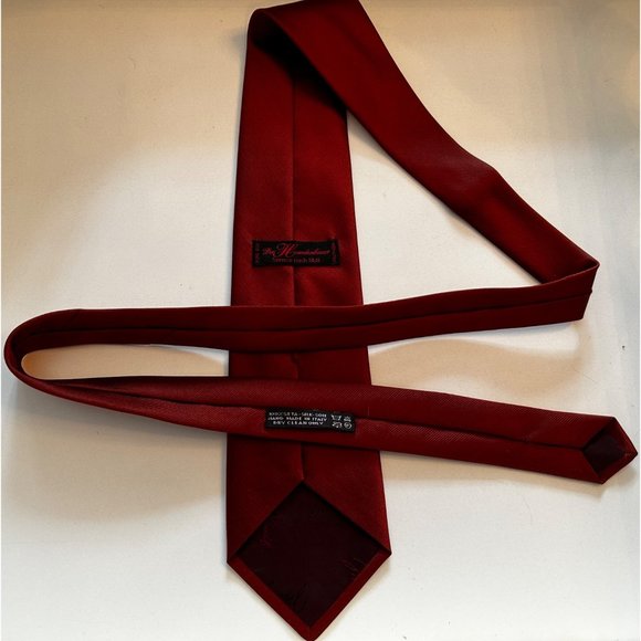 Vintage Hemden-Bauer Silk Necktie in Solid rust red Made in Italy 57x3.5” - Picture 4 of 5